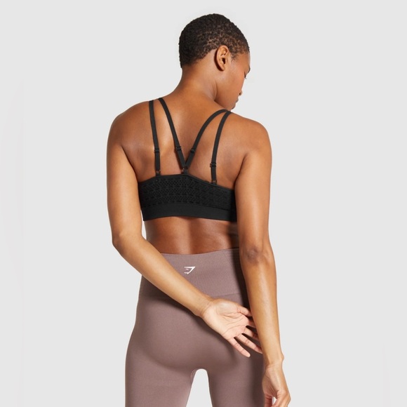 Gymshark energy seamless sports bra in Black - Picture 3 of 6